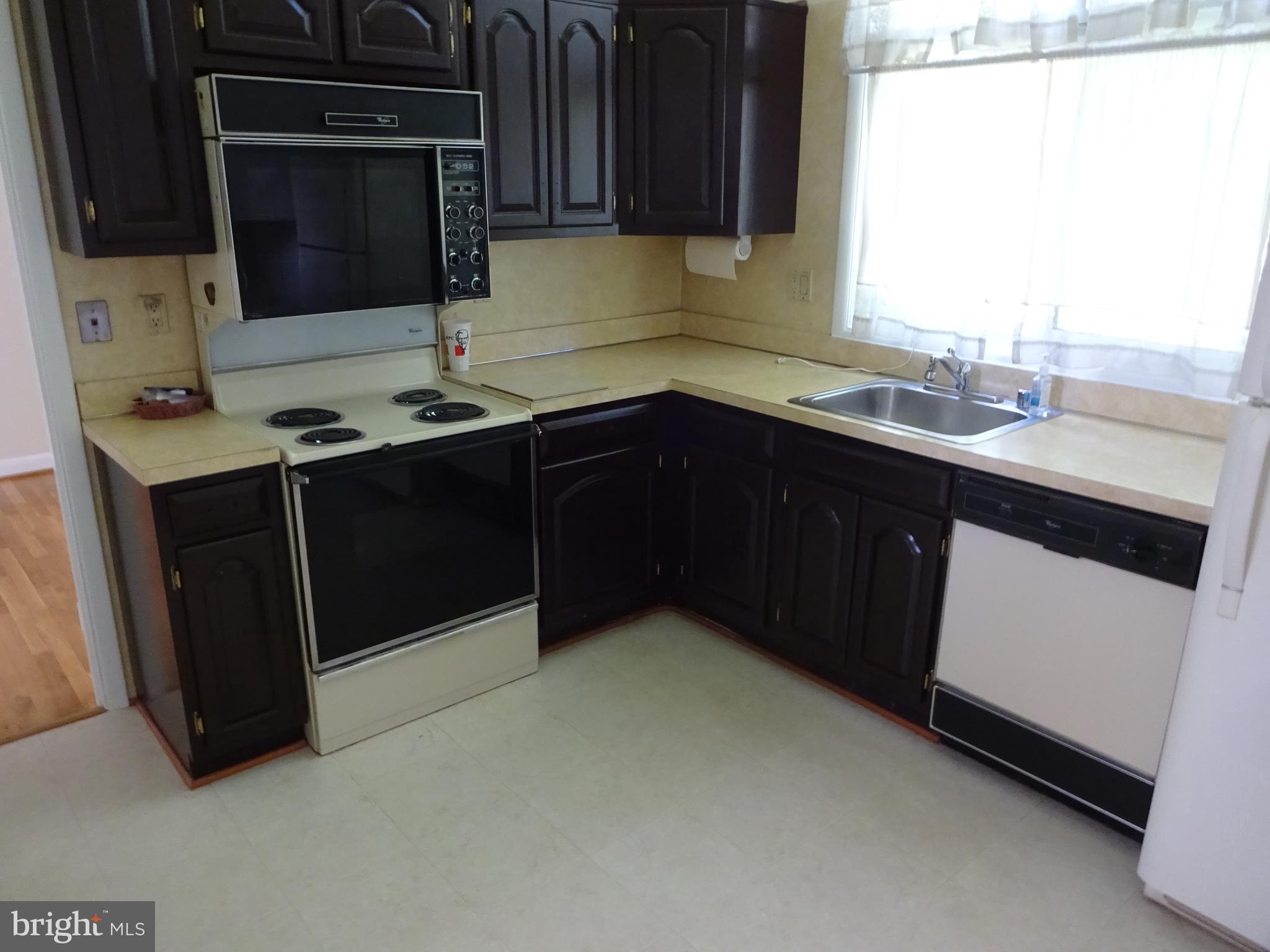 1023 Loxford Terrace Silver Spring, MD 20901 - Photo 12 of 19 Kitchen