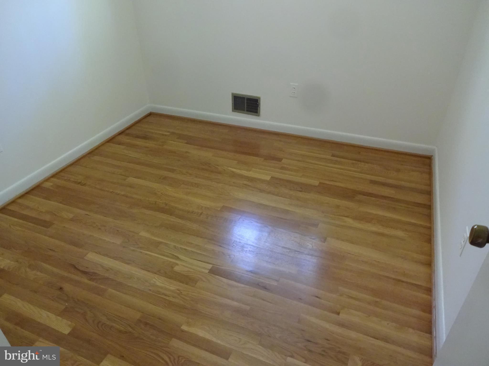 1023 Loxford Terrace Silver Spring, MD 20901 - Photo 17 of 19 Bedroom