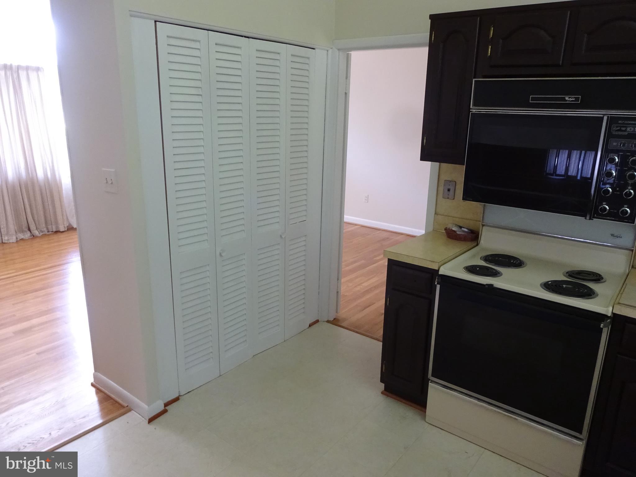 1023 Loxford Terrace Silver Spring, MD 20901 - Photo 19 of 19 Kitchen