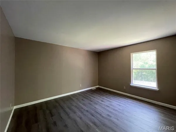 $2,900 | 636 Canary Estates Drive, Ballwin, MO 63021