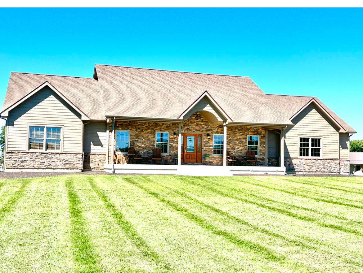 4387 Mahar Road Springfield, OH 45502 - Photo 4 of 71 IMG_2650