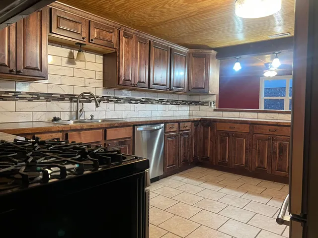 $139,000 | 505 South Denton Street, Booker, TX 79005