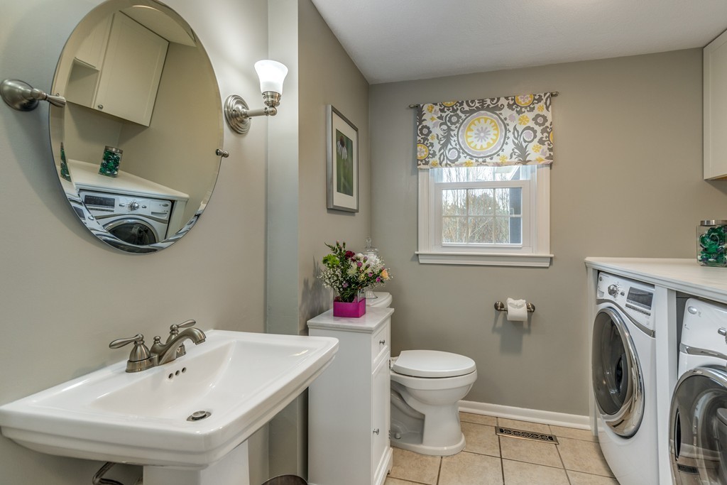 19 Sampson Road Bolton, MA 01740 - Photo 12 of 21 Gallery Image 12