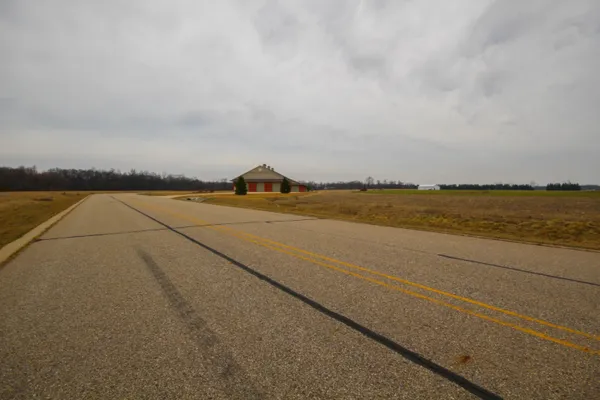 $271,200 | Hov Aire Drive, Unit 16 95, Three Rivers, MI 49093