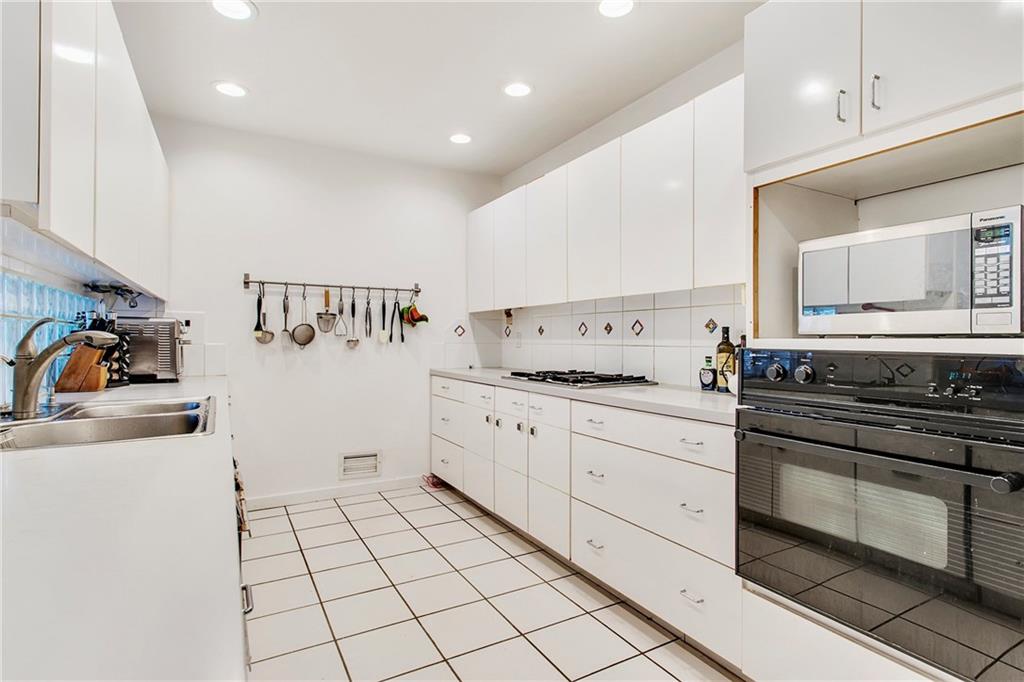 6320 Darlington Road Pittsburgh, PA 15217 - Photo 7 of 22 Gallery Image 7