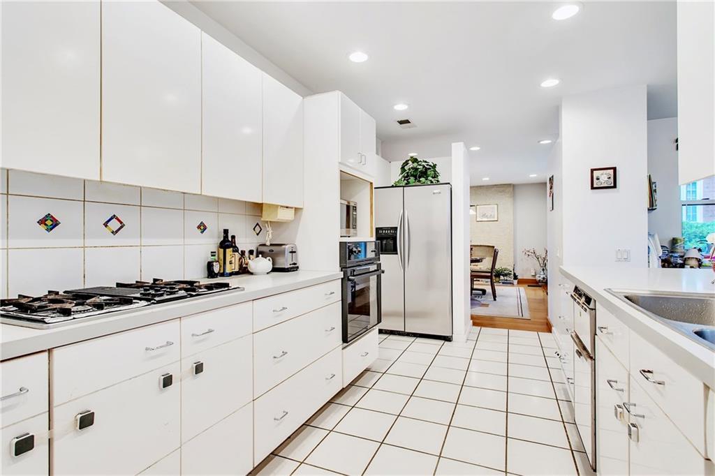 6320 Darlington Road Pittsburgh, PA 15217 - Photo 8 of 22 Gallery Image 8