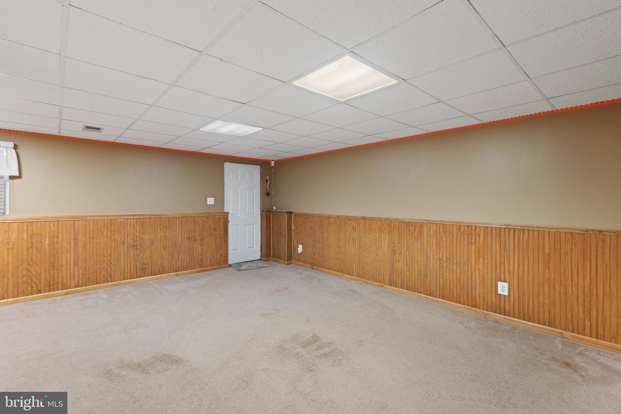 3916 Hunt Harbor Road Baltimore, MD 21220 - Photo 20 of 30 a view of an empty room