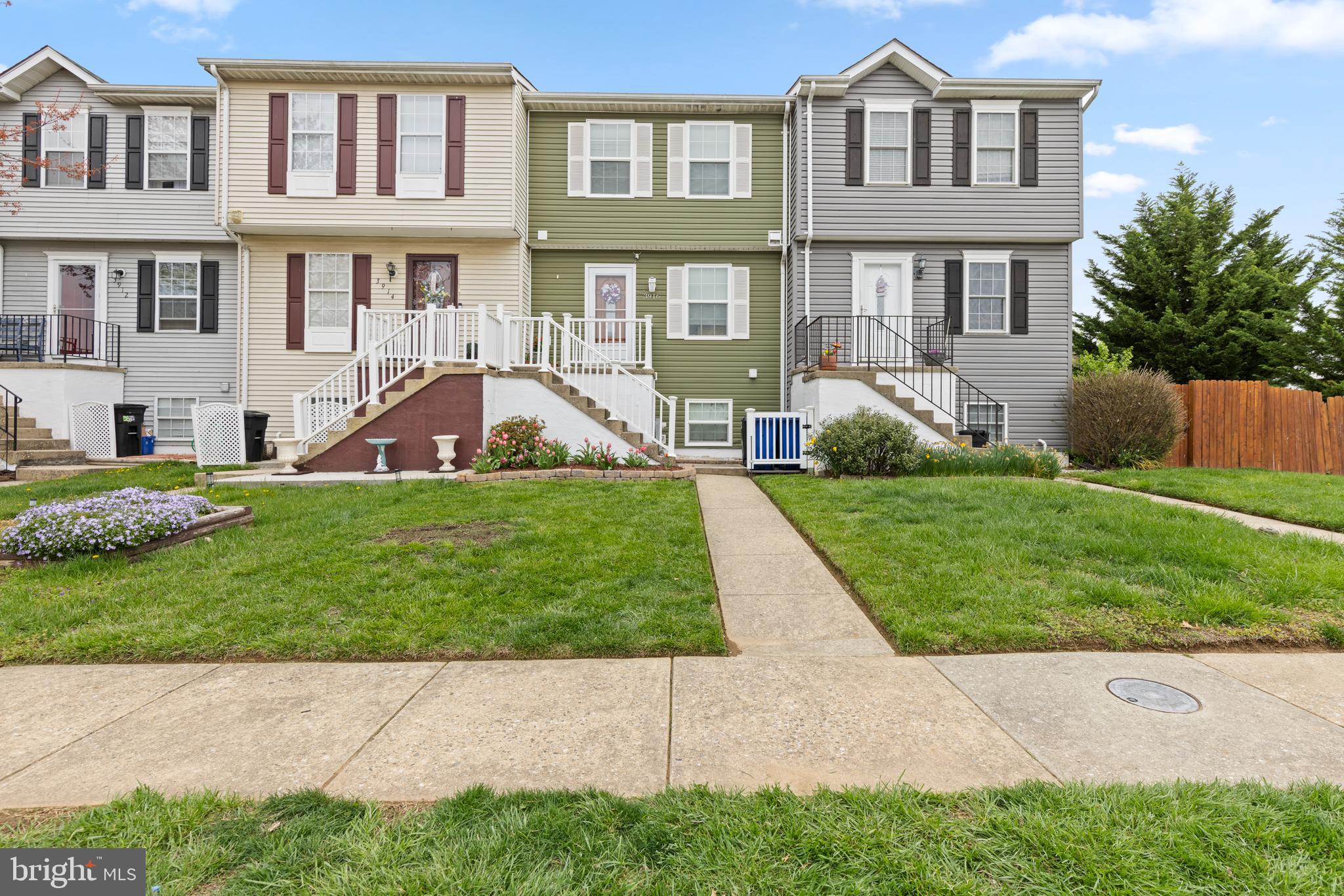 3916 Hunt Harbor Road Baltimore, MD 21220 - Photo 26 of 30 a view of outdoor space yard and front view of a house