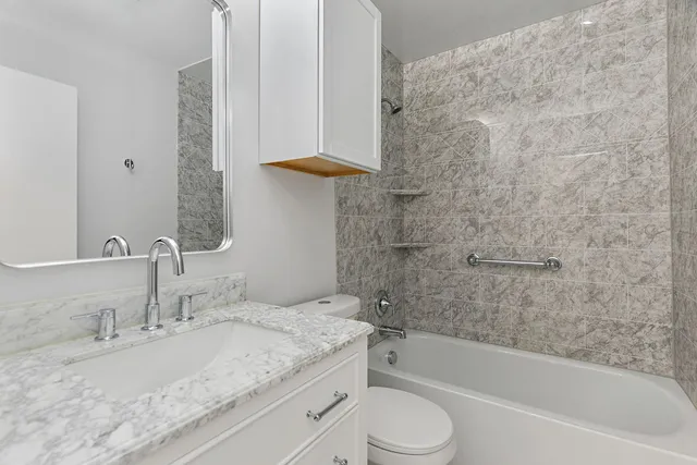 $515,000 | 530 Ramblewood Court, Lake Zurich, IL 60047