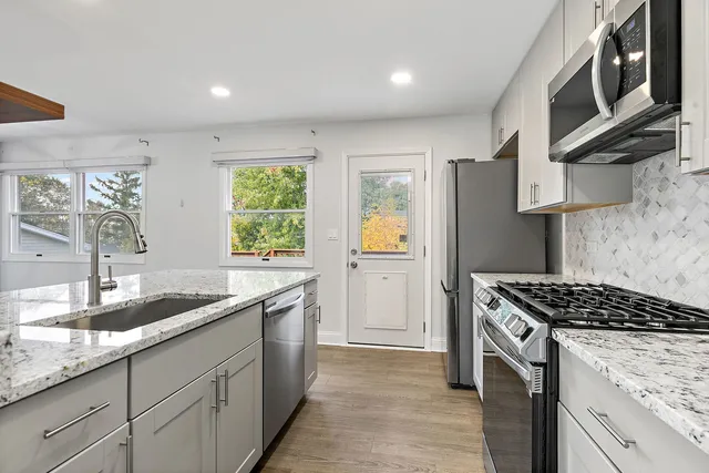 $515,000 | 530 Ramblewood Court, Lake Zurich, IL 60047