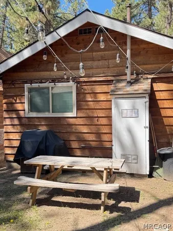 $290,000 | 816 West Rainbow Boulevard, Big Bear City, CA 92314