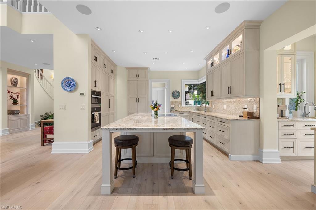 7849 Via Vecchia Naples, FL 34108 - Photo 11 of 50