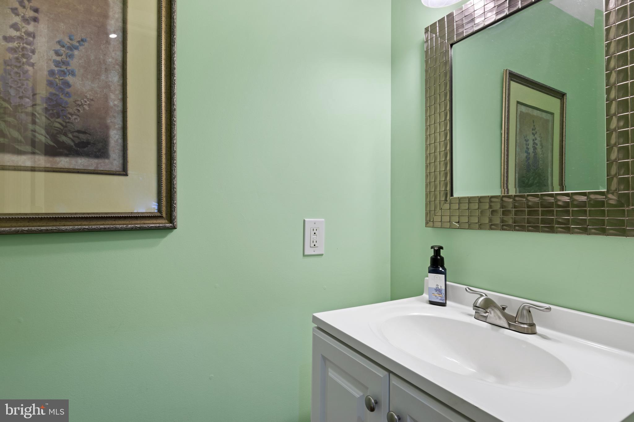 307 East Rodgers Street Ridley Park, PA 19078 - Photo 20 of 31 Powder Room