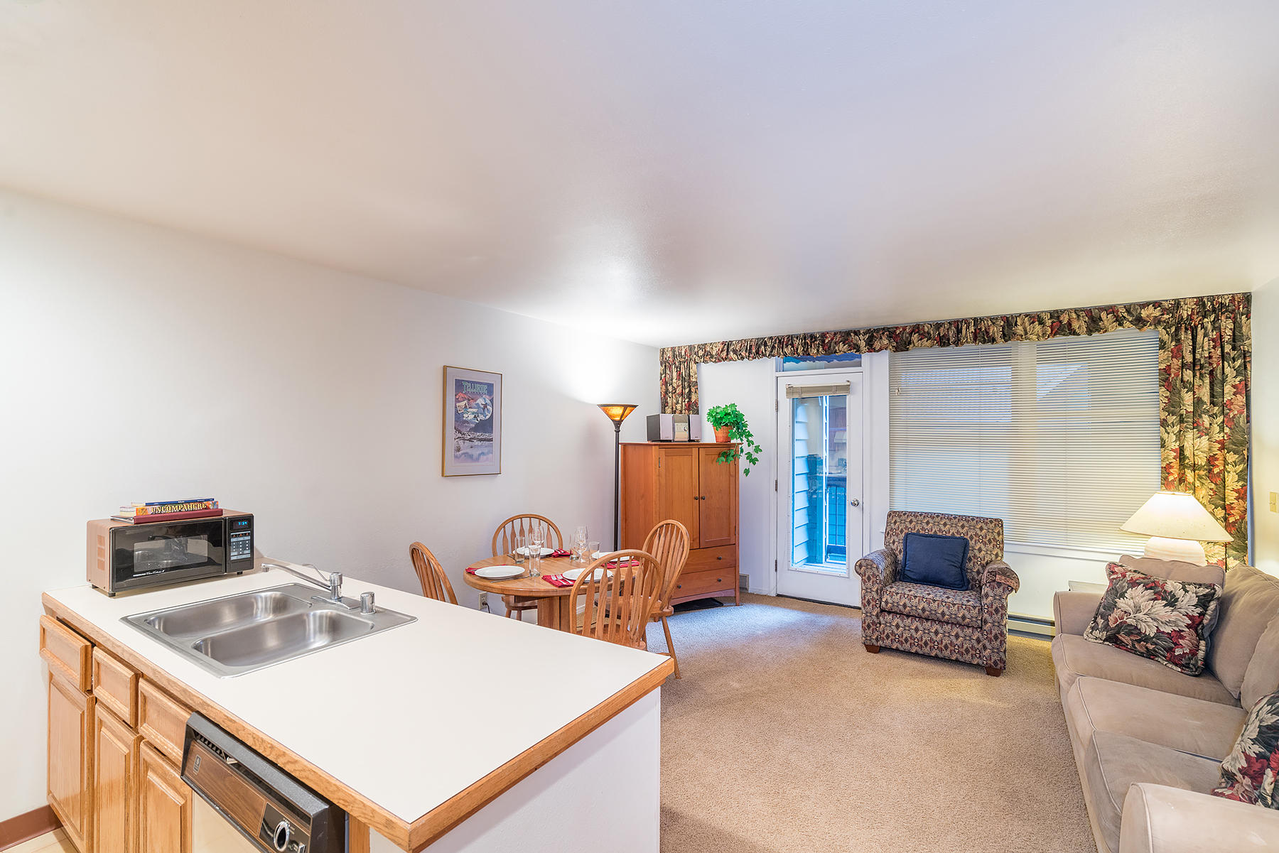 800 Black Bear Road, Unit 11 Telluride, CO 81435 - Photo 10 of 11 a living room with game table