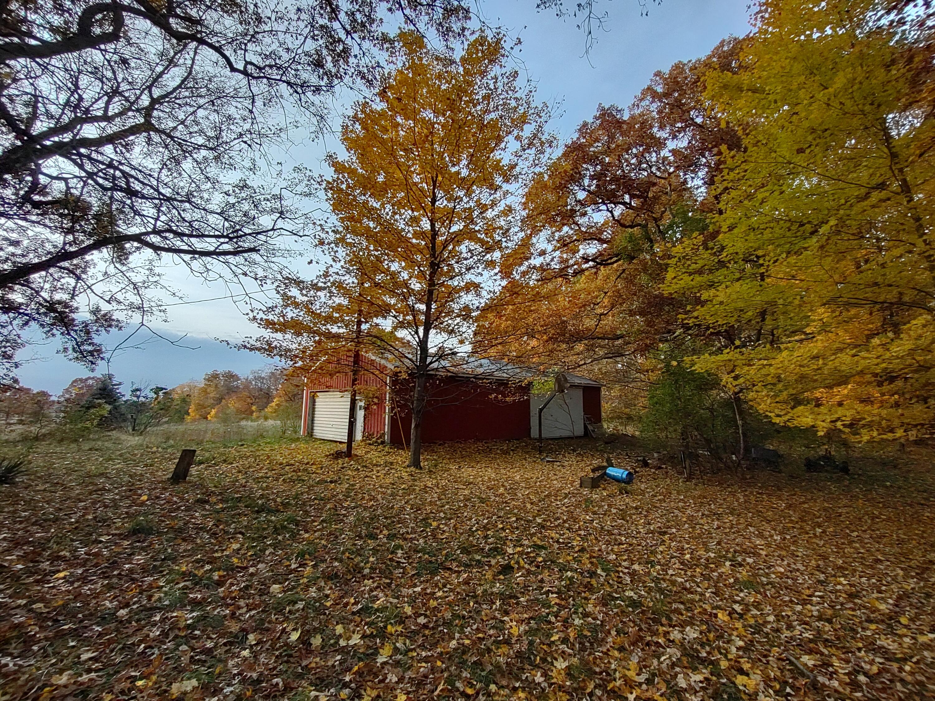 69337 Beebe Road Niles, MI 49120 - Photo 3 of 31 IMG_20211110_162644681_HDR