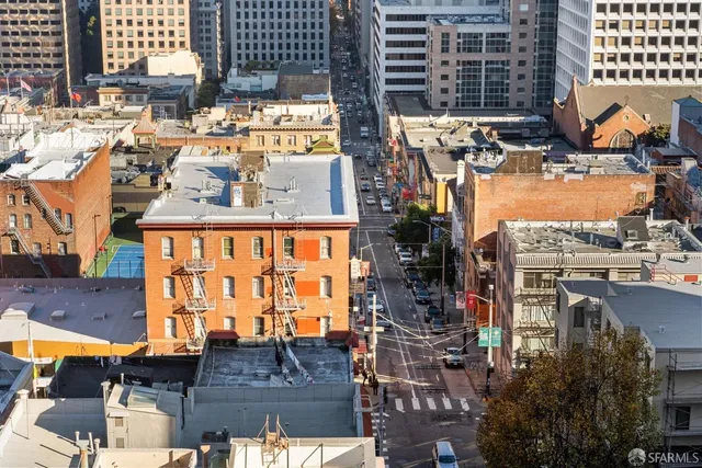 a picture of city view