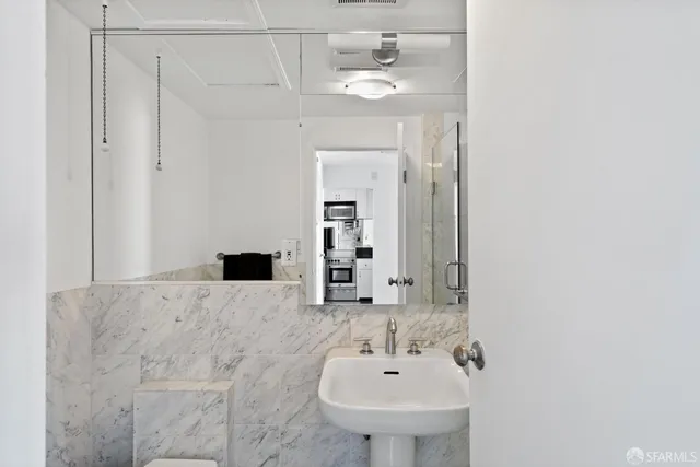 $669,000 | 10 Miller Place, Unit 1002, San Francisco, CA 94108