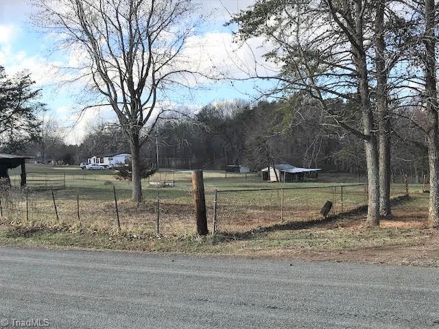 331 Apple Road Reidsville, NC 27320 - Photo 5 of 17 Gallery Image 5