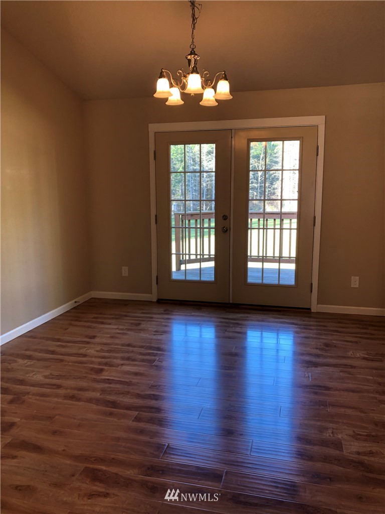 946 George Taylor Road Silverlake, WA 98645 - Photo 8 of 24 Gallery Image 8