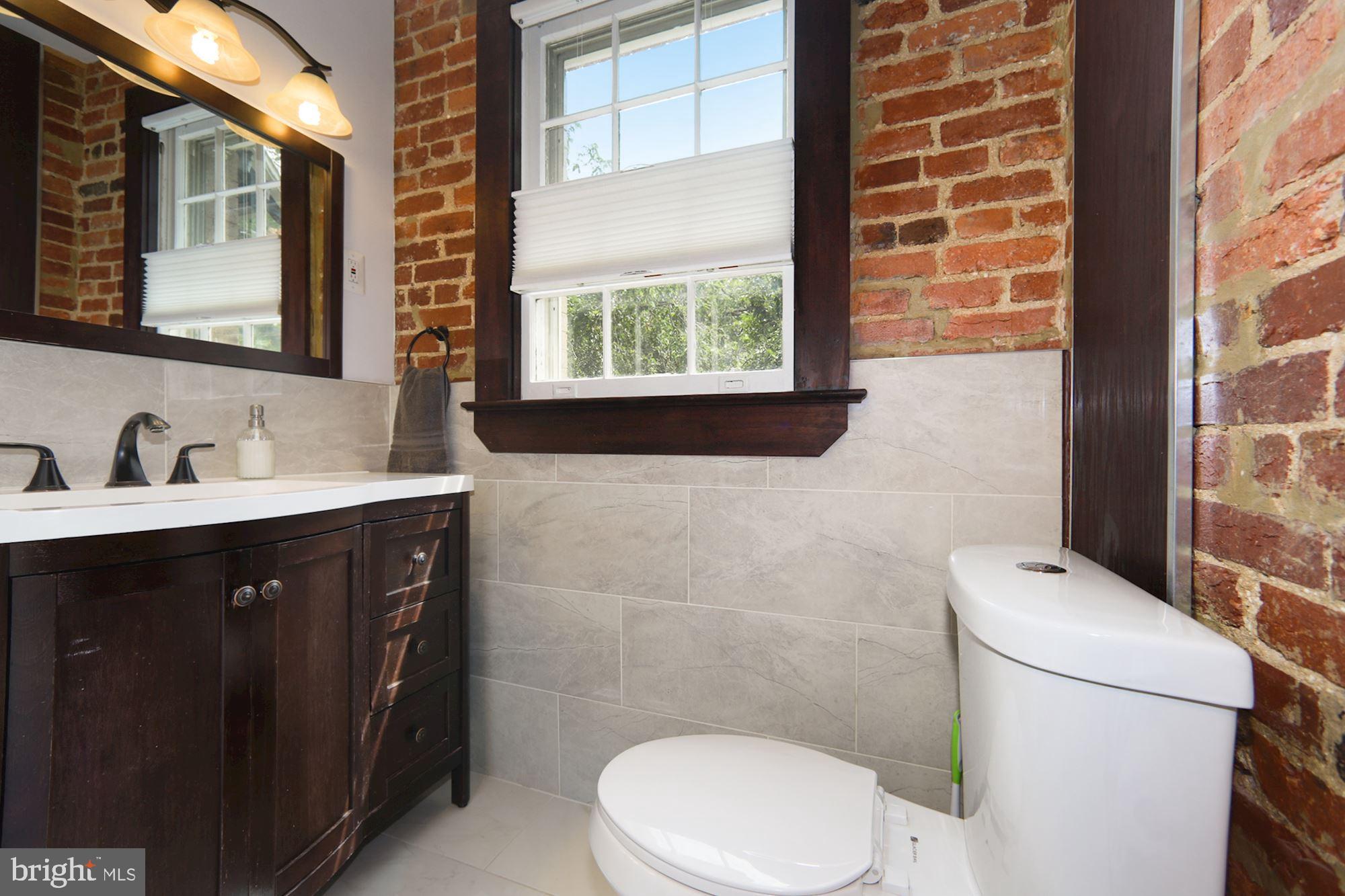 1125 Columbia Road Northwest Washington, DC 20009 - Photo 19 of 47 Owner Suite Bathroom