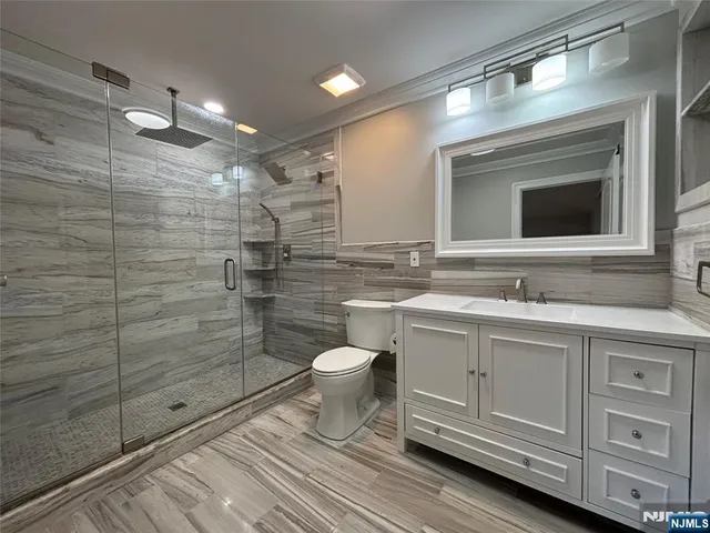 $5,000 | 324 2nd Street, Unit B(LEFT), Palisades Park, NJ 07650