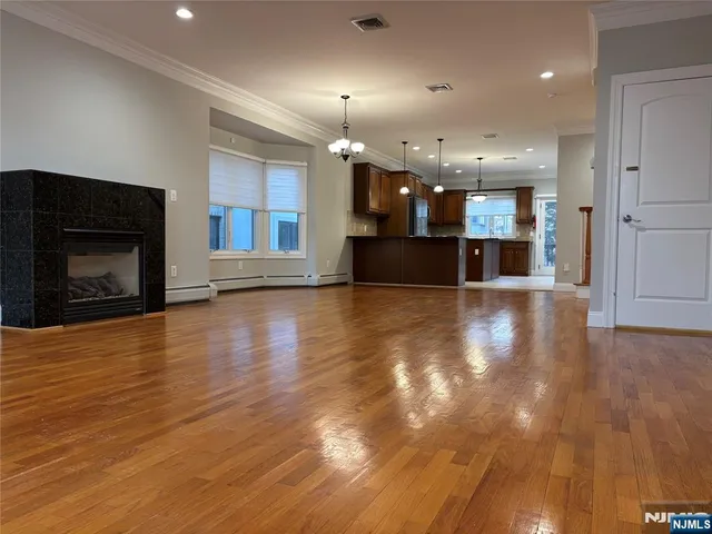 $5,000 | 324 2nd Street, Unit B(LEFT), Palisades Park, NJ 07650