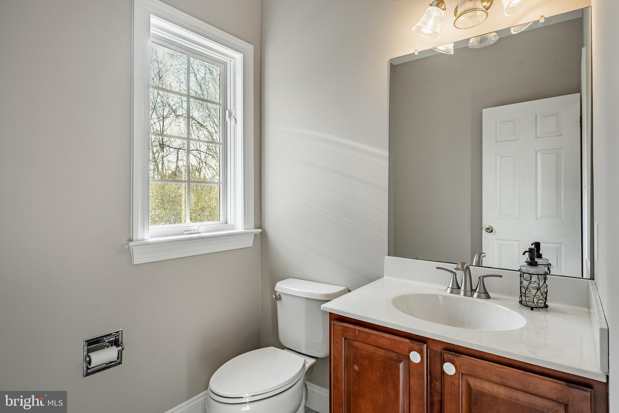 107 Indian Springs Road Kennett Square, PA 19348 - Photo 26 of 72 Powder room