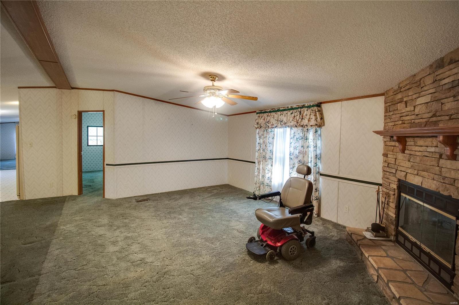 16275 Yates Road Grafton, IL 62037 - Photo 9 of 51