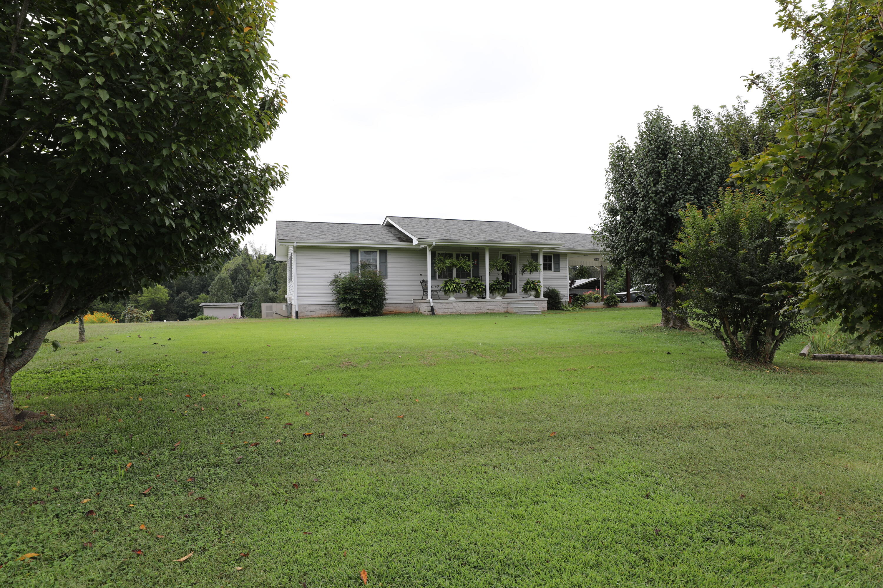 343 Gamble Road Madisonville, TN 37354 - Photo 1 of 37 144A0112_1084