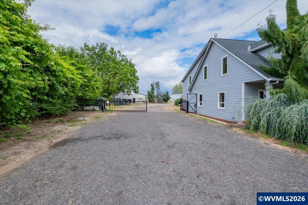 18245 Butteville Road Northeast Aurora, OR 97002 - Photo 32 of 50