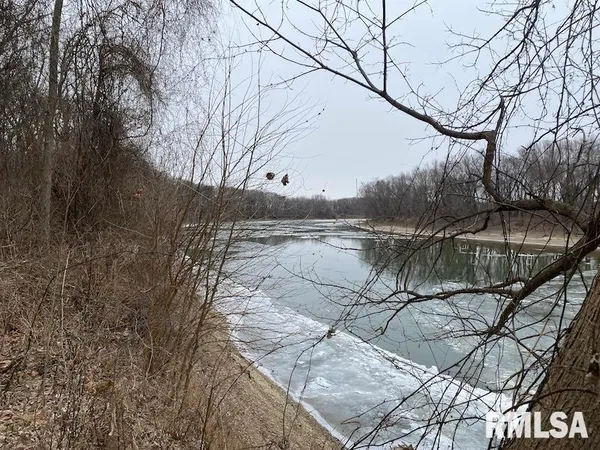 $577,500 | East 1150th Avenue, Palestine, IL 62451