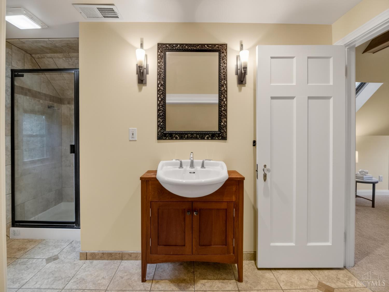 6182 Tulane Road Cincinnati, OH 45212 - Photo 34 of 60