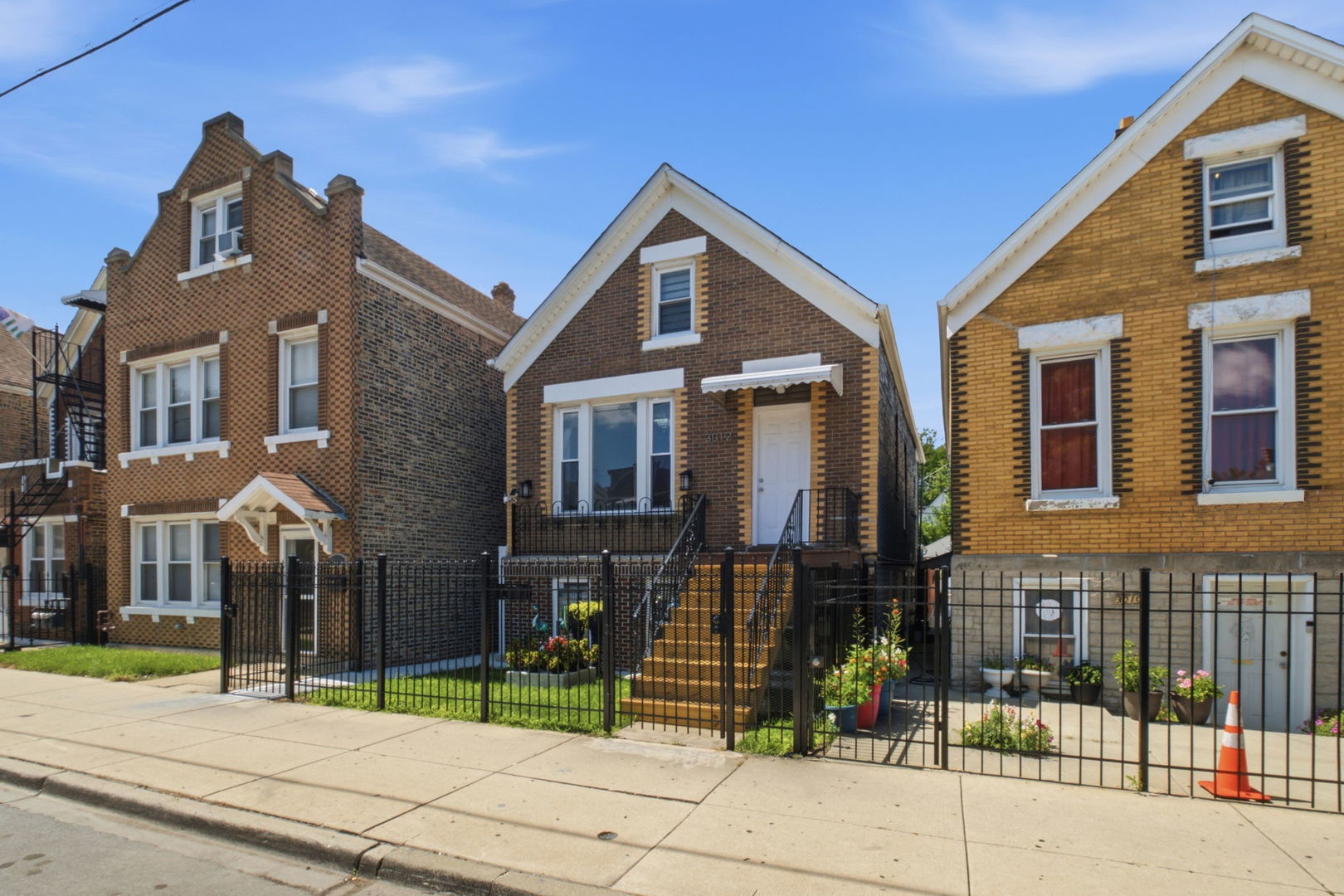 3012 South Pulaski Road Chicago, IL 60623 - Photo 2 of 36 Gallery Image 2