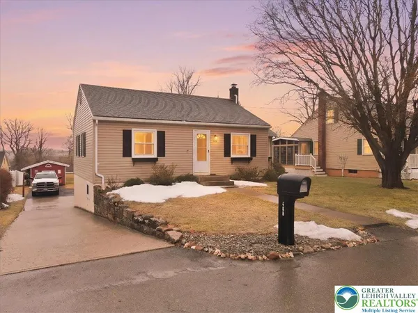 $408,000 | 488 Sportsman Club Road, Nazareth, PA 18064