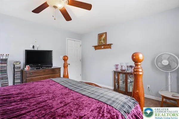 $408,000 | 488 Sportsman Club Road, Nazareth, PA 18064