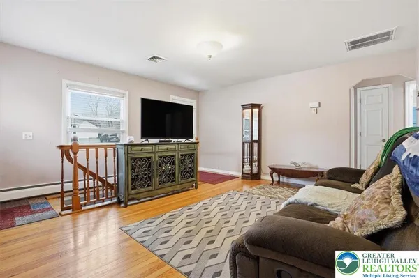 $408,000 | 488 Sportsman Club Road, Nazareth, PA 18064