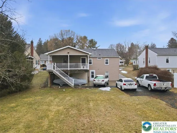 $408,000 | 488 Sportsman Club Road, Nazareth, PA 18064