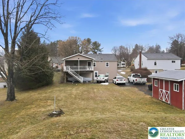 $408,000 | 488 Sportsman Club Road, Nazareth, PA 18064