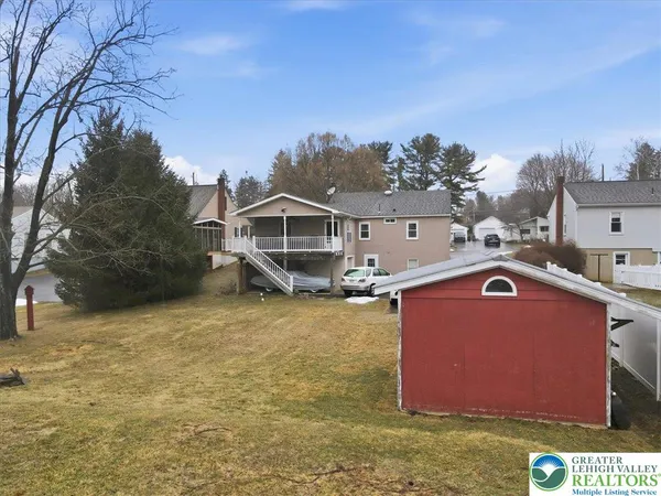 $408,000 | 488 Sportsman Club Road, Nazareth, PA 18064