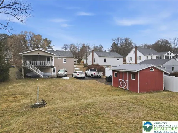 $408,000 | 488 Sportsman Club Road, Nazareth, PA 18064