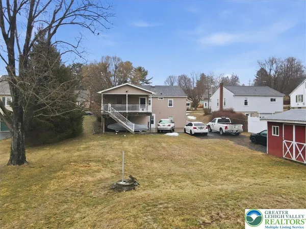 $408,000 | 488 Sportsman Club Road, Nazareth, PA 18064