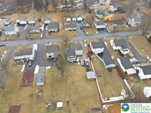 $408,000 | 488 Sportsman Club Road, Nazareth, PA 18064