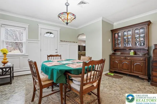 $408,000 | 488 Sportsman Club Road, Nazareth, PA 18064