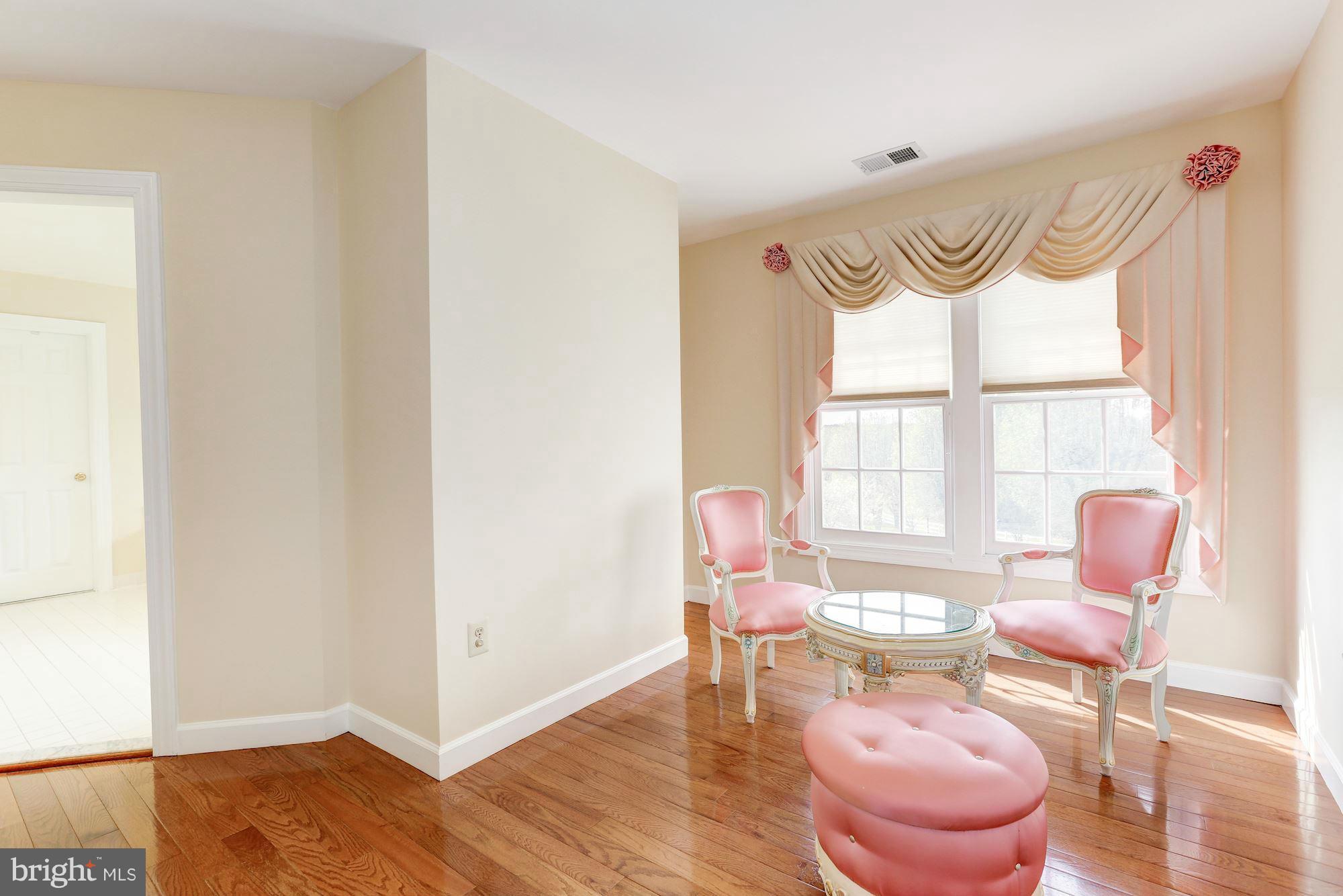 13524 Potomac Riding Lane Potomac, MD 20850 - Photo 16 of 30 Bedroom (Master)