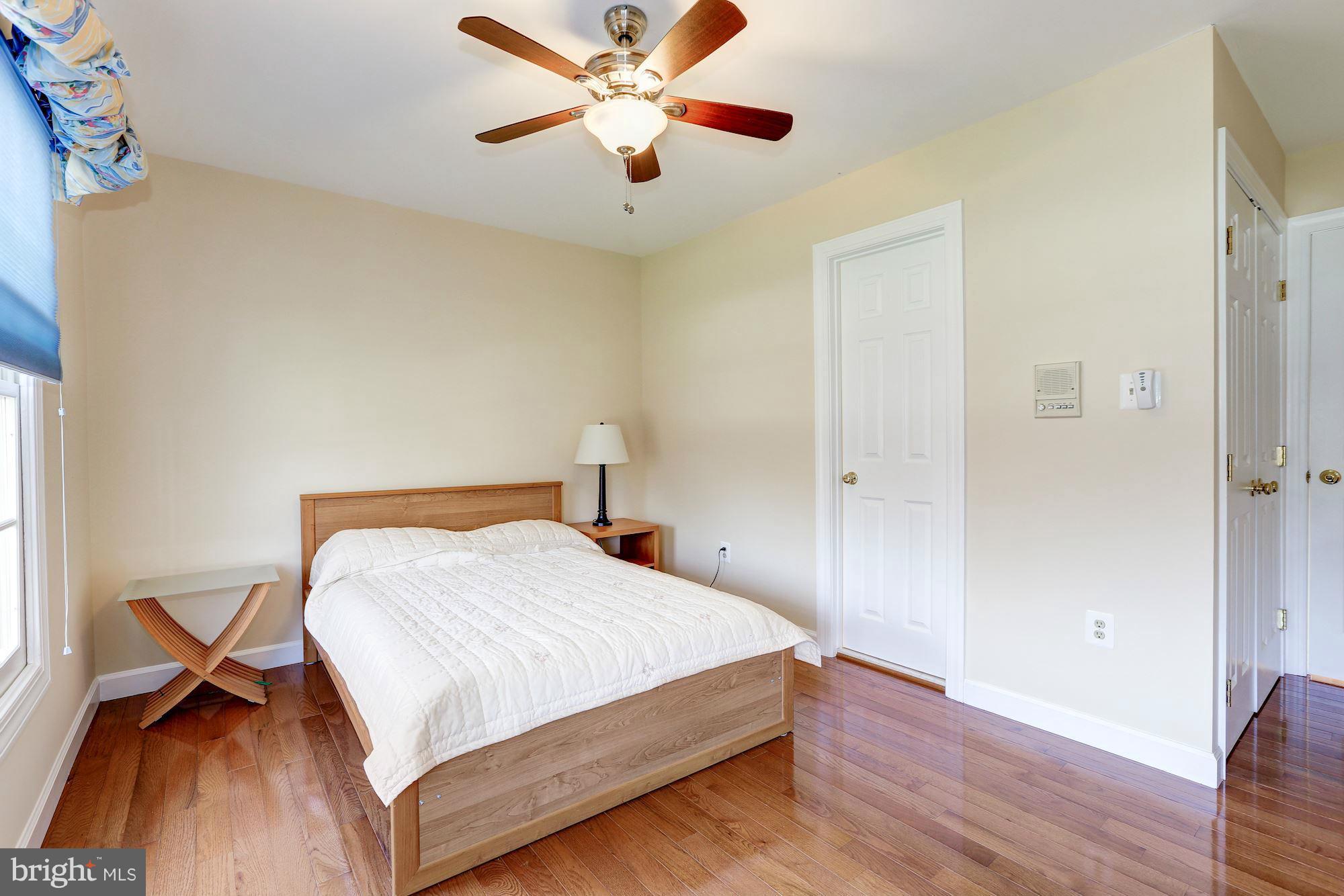 13524 Potomac Riding Lane Potomac, MD 20850 - Photo 20 of 30 Bedroom