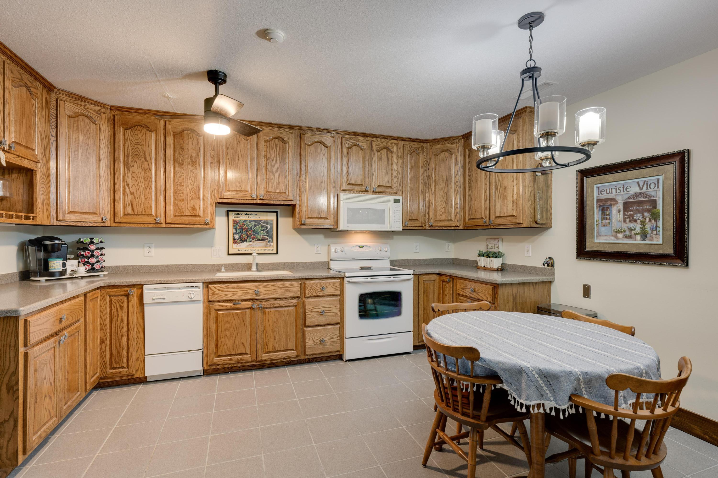 246 Kinser Road Cleveland, TN 37323 - Photo 45 of 51 Kitchen