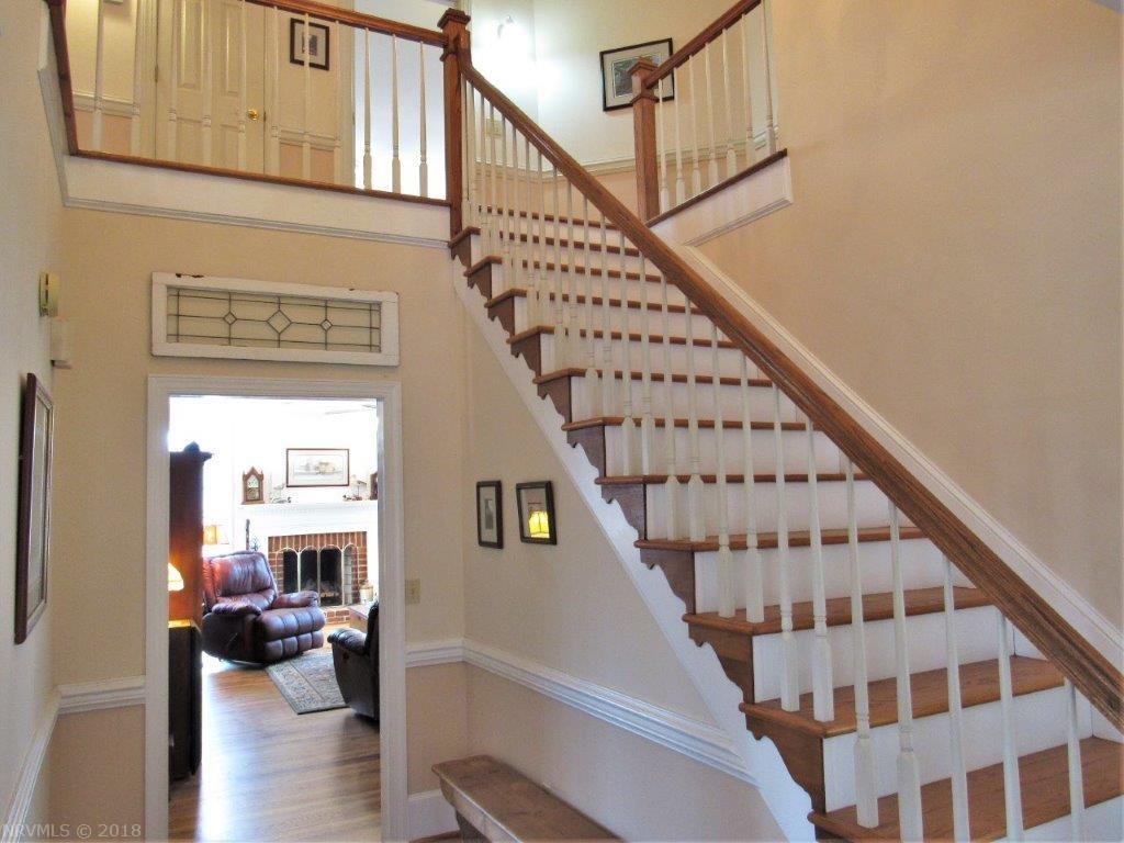 1450 Falcon Ridge Road Blacksburg, VA 24060 - Photo 16 of 66 Gallery Image 16
