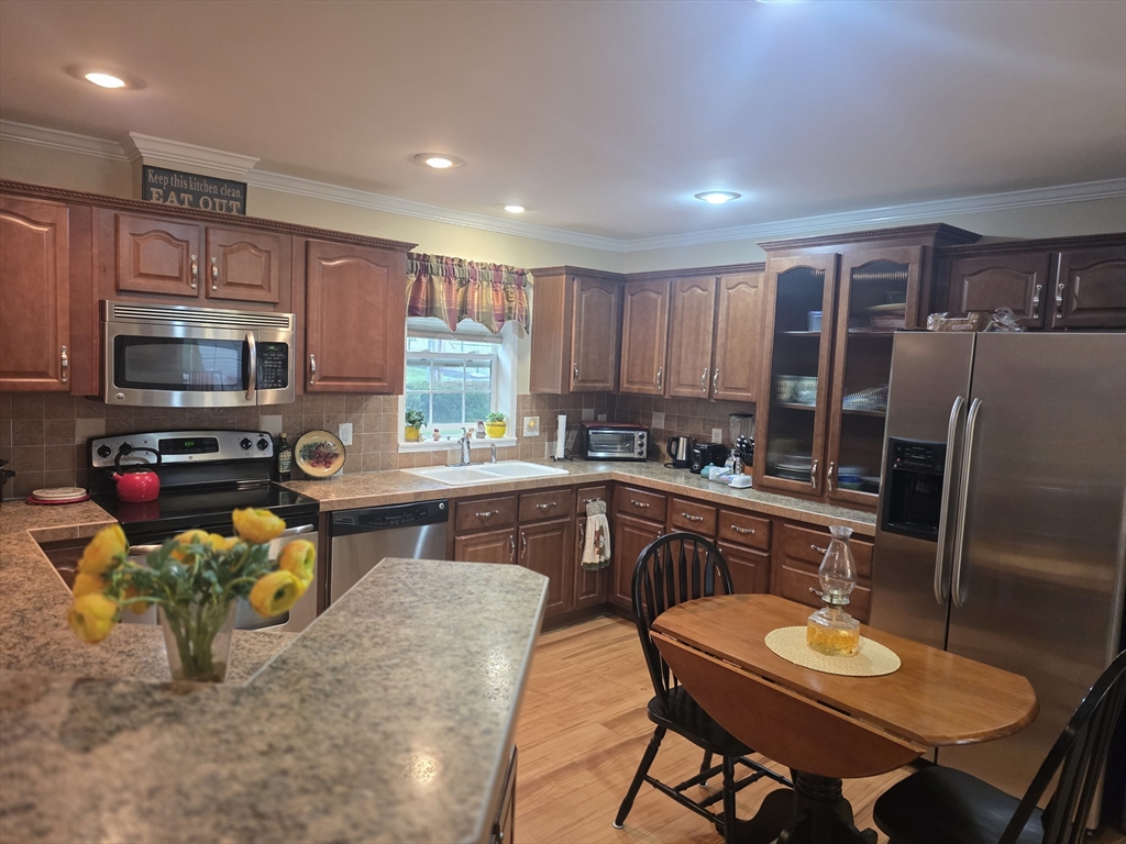 2 Settlers Road Taunton, MA 02780 - Photo 15 of 25 Gallery Image 15