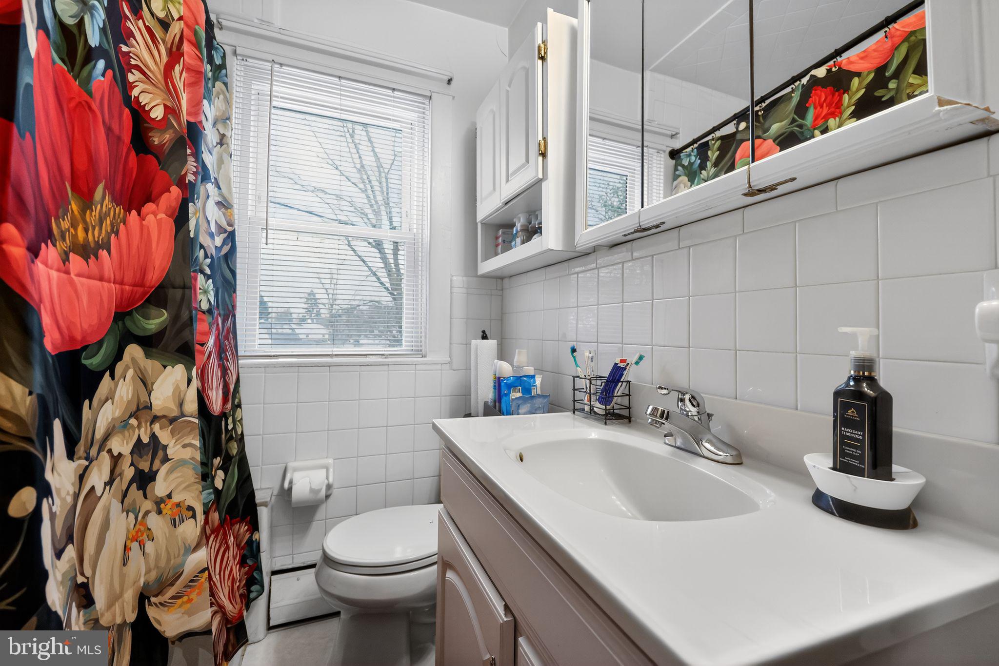 624 East Springfield Road Springfield, PA 19064 - Photo 19 of 26 Full Bath