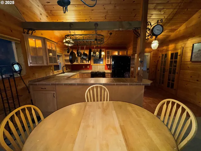 $429,000 | 1415 North Alvord Lane, Otis, OR 97368